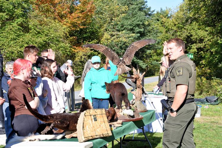 Students celebrate trail completion, learn about conservation | Local ...