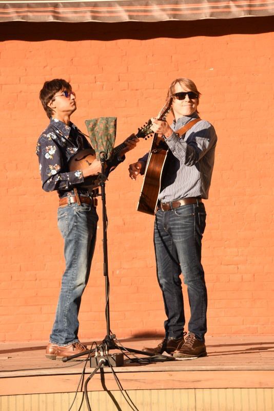 Bluegrass musicians perform Sept. 18