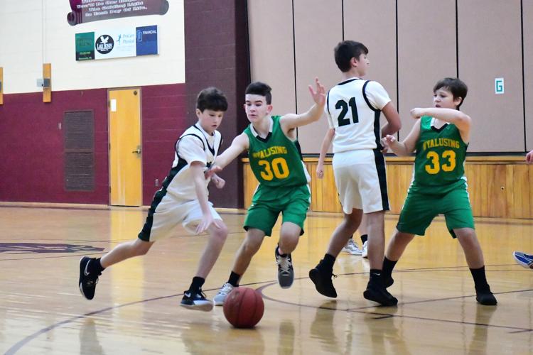 Middle school team holds tournament