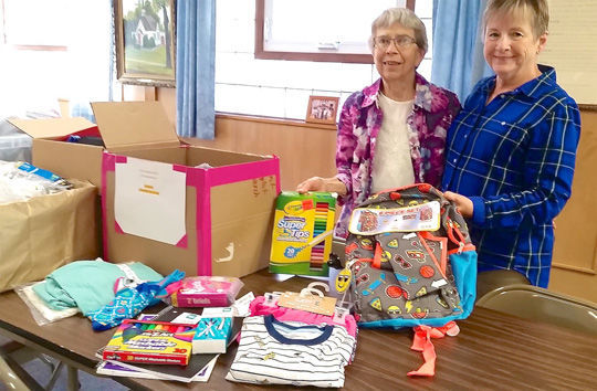 Church donates supplies to Gator Closet