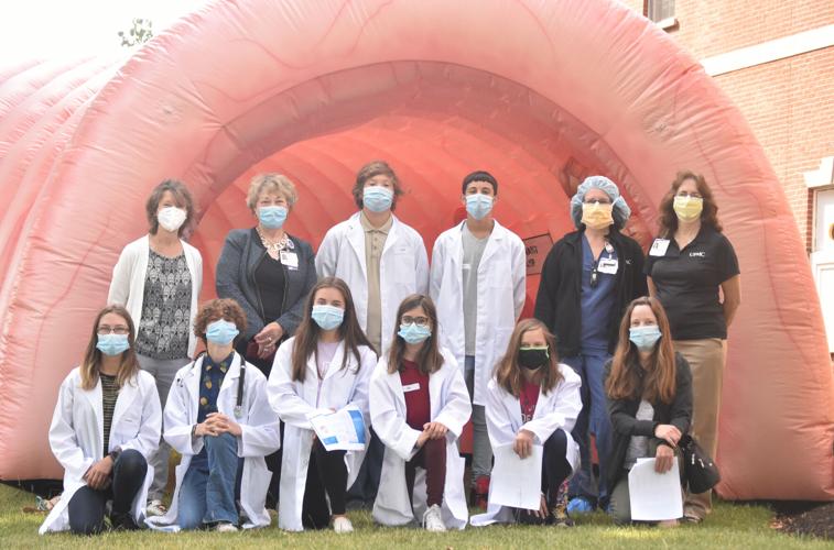 STSD students take stroll through colon model