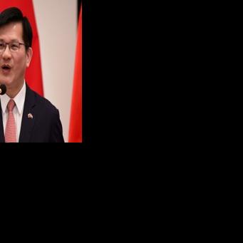 Taiwan's Foreign Minister Lin Chia-lung said that his country would not 'bow its head' to China 'weaponising' flight information