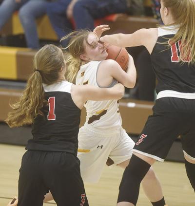 Girls basketball team struggles on court boys pick up three wins