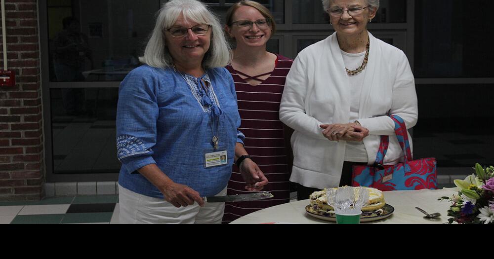 Secretary to the superintendent to retire after 28 years with school