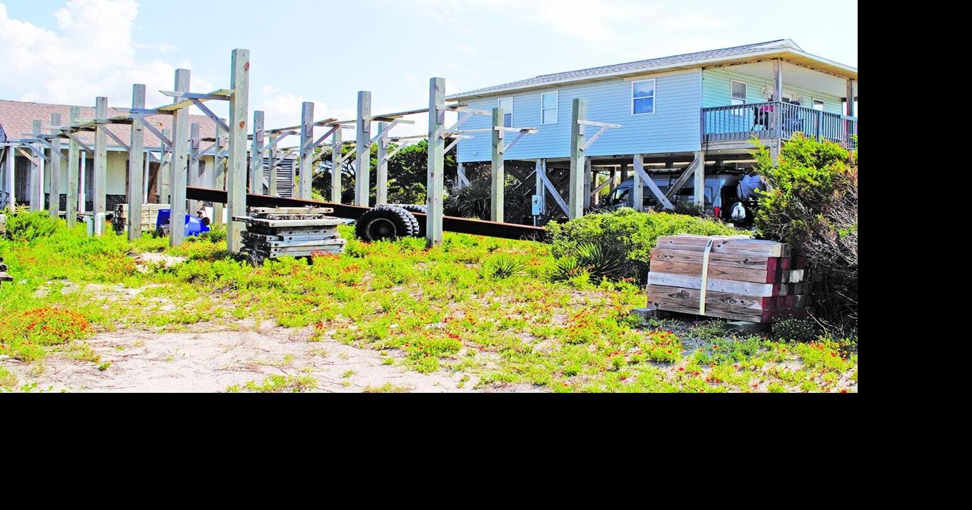 Oak Island council upholds decision to demolish house
