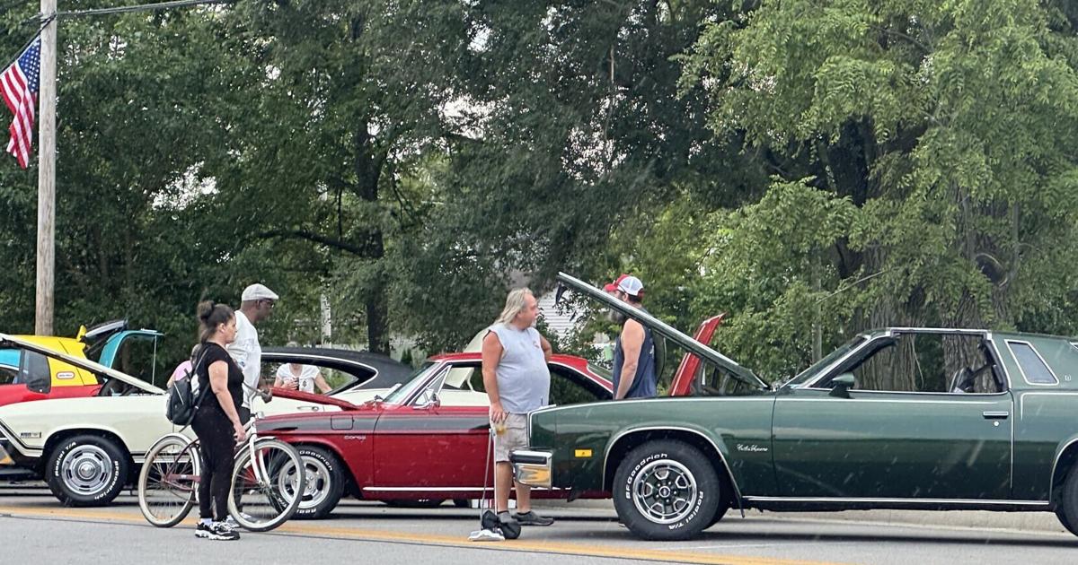 Aug. 25: Car show makes a splash in Woodburn