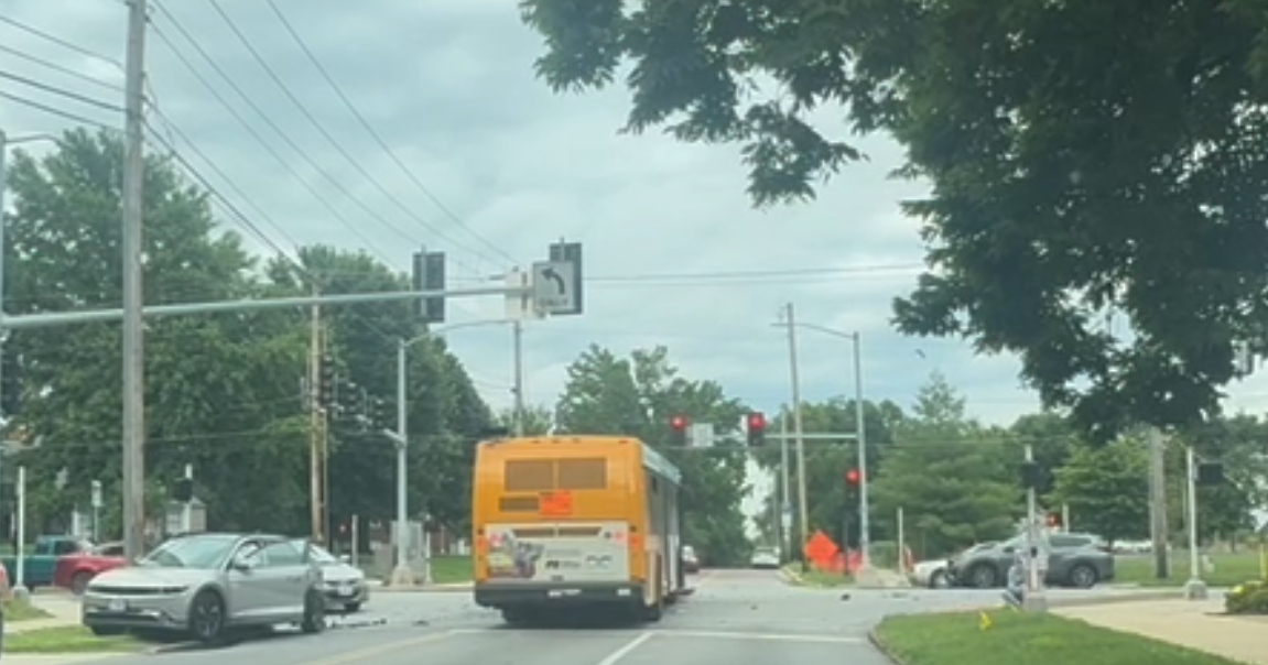 Columbia mayor says she's OK after crash near MU campus