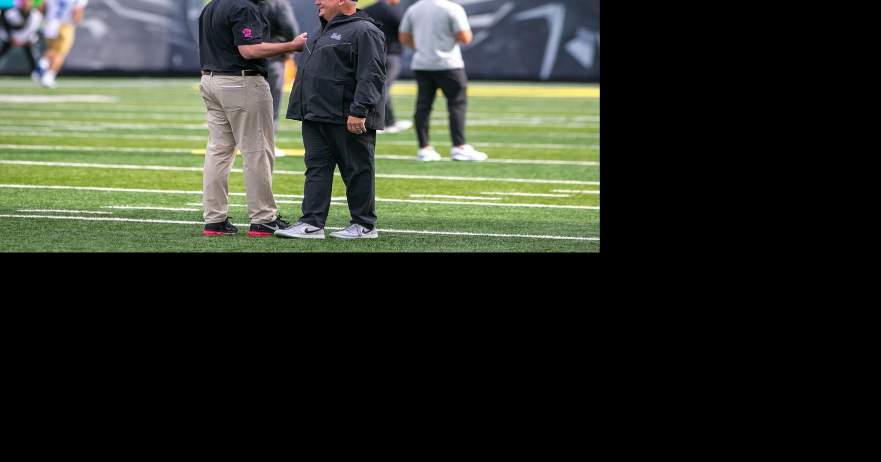 Chip Kelly returns to Eugene as Northwestern faces struggling Oregon