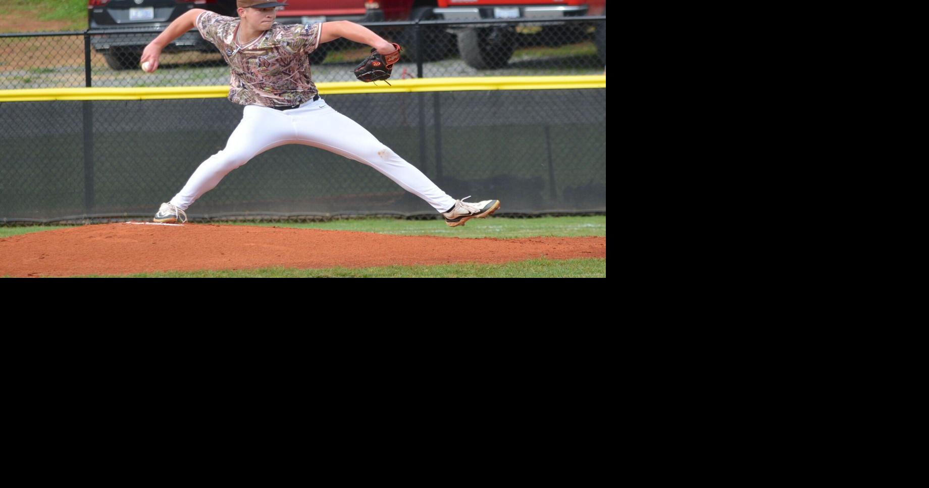 Haywood natives make Hollers debut