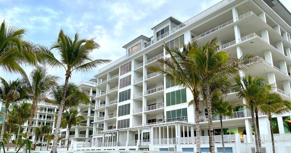 Naples developer McCabe first to close on Four Seasons residence