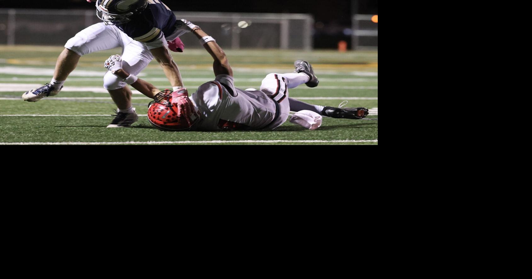 PHOTOS: Selah defeats East Valley 49-28 in football