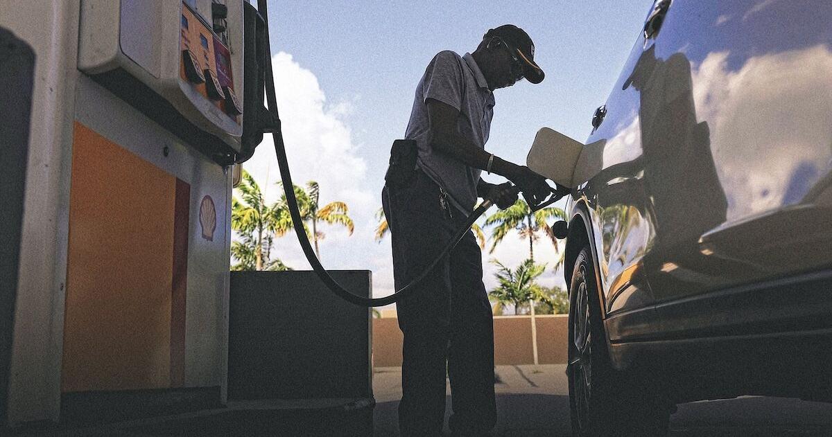 SWFL gas prices climb above $4 a gallon