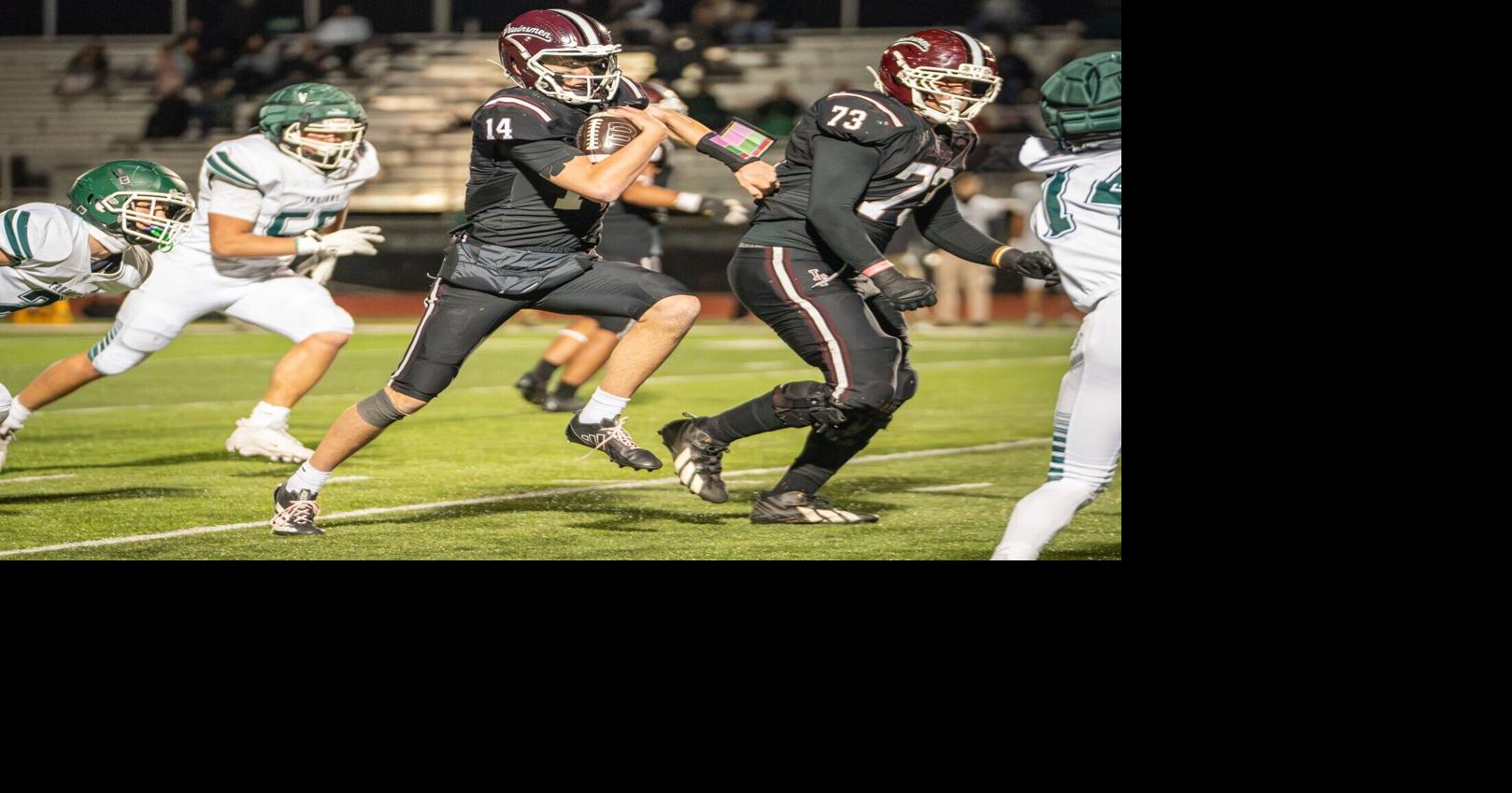 PLAYOFF PARTY: Plainsmen rout Trojans, secure home-field advantage