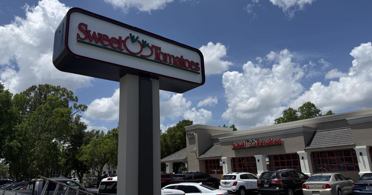 Sweet Tomatoes salad bar restaurant reopens in south Fort Myers