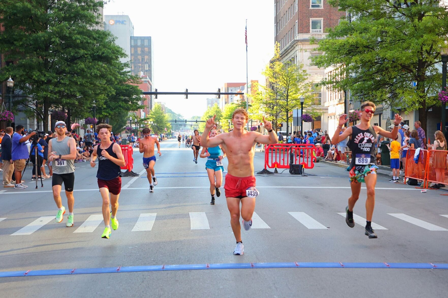 Bluegrass 10,000 and Fun Run (Part 2) | Photo Galleries | topsinlex.com