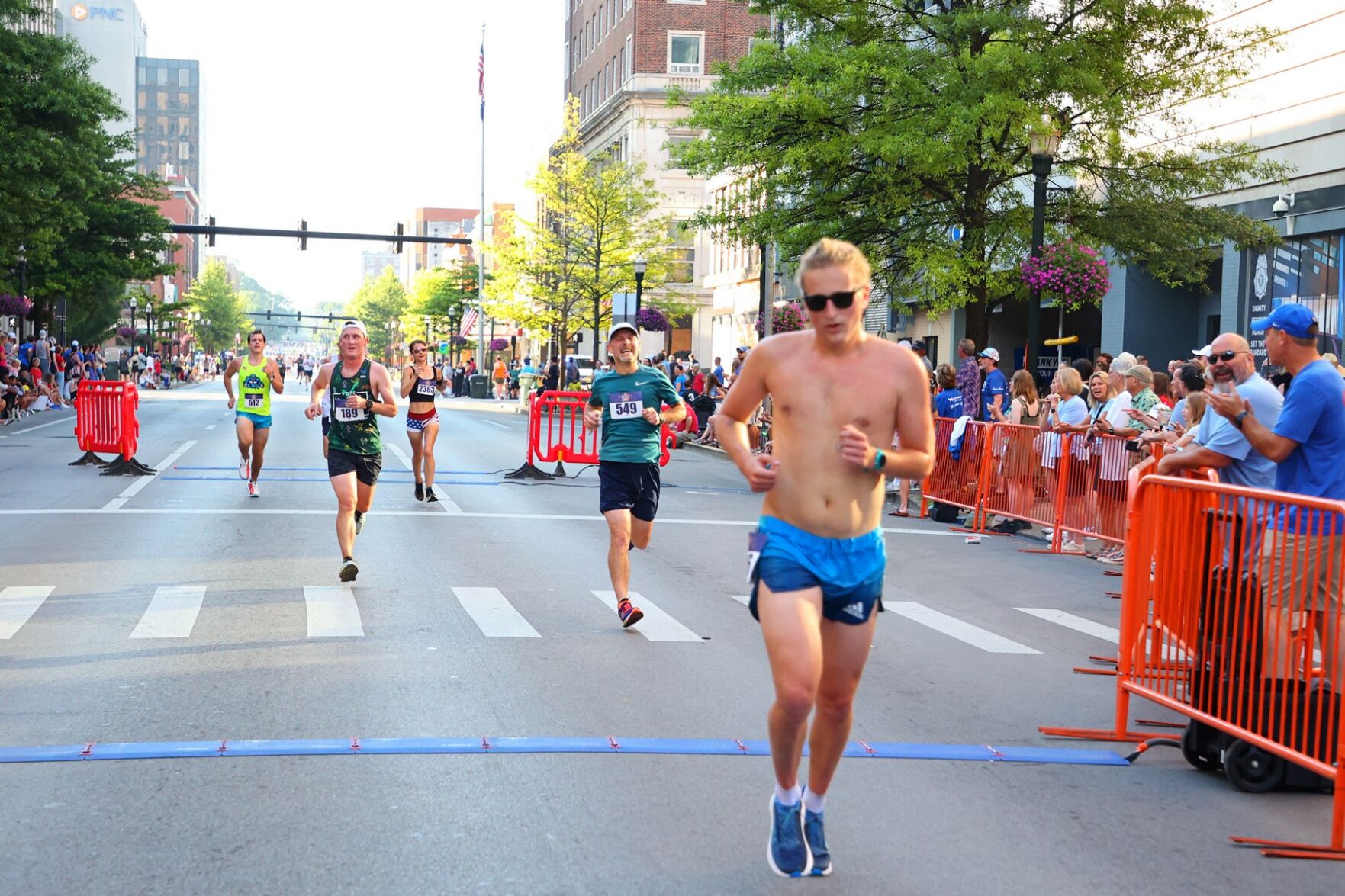 Bluegrass 10,000 and Fun Run (Part 2) | Photo Galleries | topsinlex.com