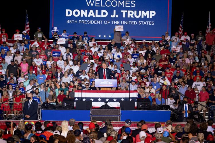 Photos:Trump hosts rally in Cullman