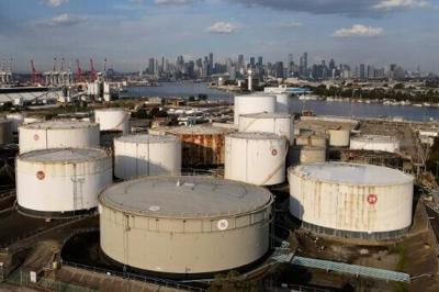 Australia's government has sought to reassure motorists that shipments of fuel continue to arrive, and petrol shortages in rural towns stem from panic buying