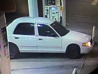 CrimeoftheWeek-26908-20220121221515-1stSuspectVehicle.JPG