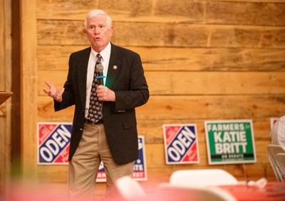 Brooks campaigns in Tallapoosa County just hours before losing Trump’s endorsement