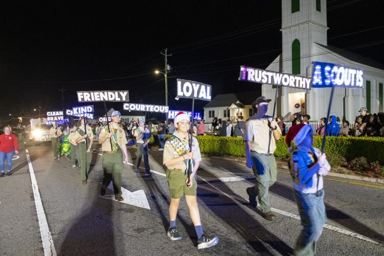 PHOTOS: Christmas on the Coosa