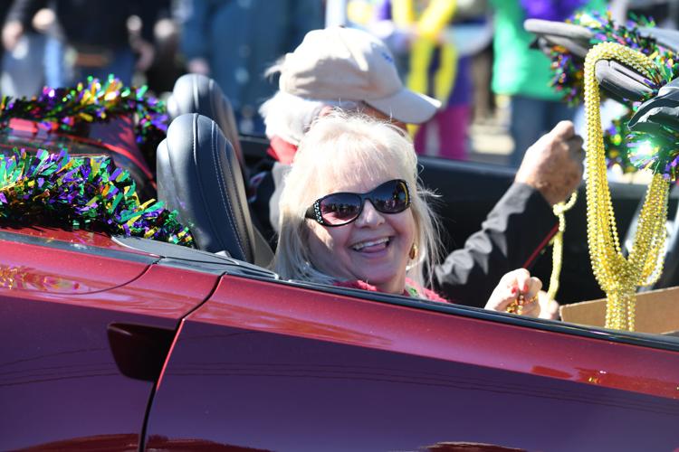 021126-millbrook mardi gras25.jpg