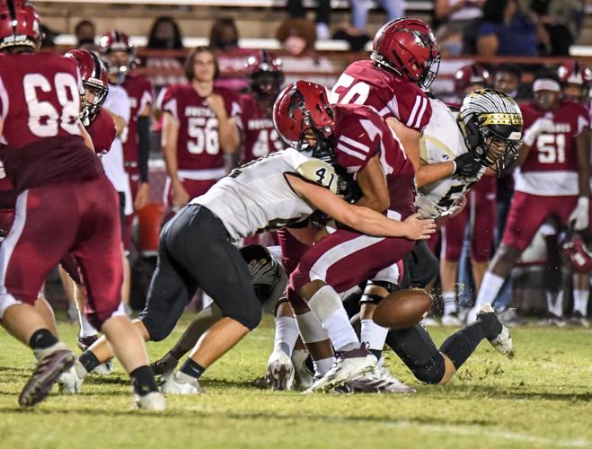 PHOTOS: Stanhope Elmore battles Wetumpka in annual rivalry game