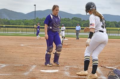 Errors bite Tallassee as Ardmore pushes Tigers into losers bracket Tuesday
