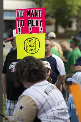 PHOTOS: Children, parents protest for kids to play ball