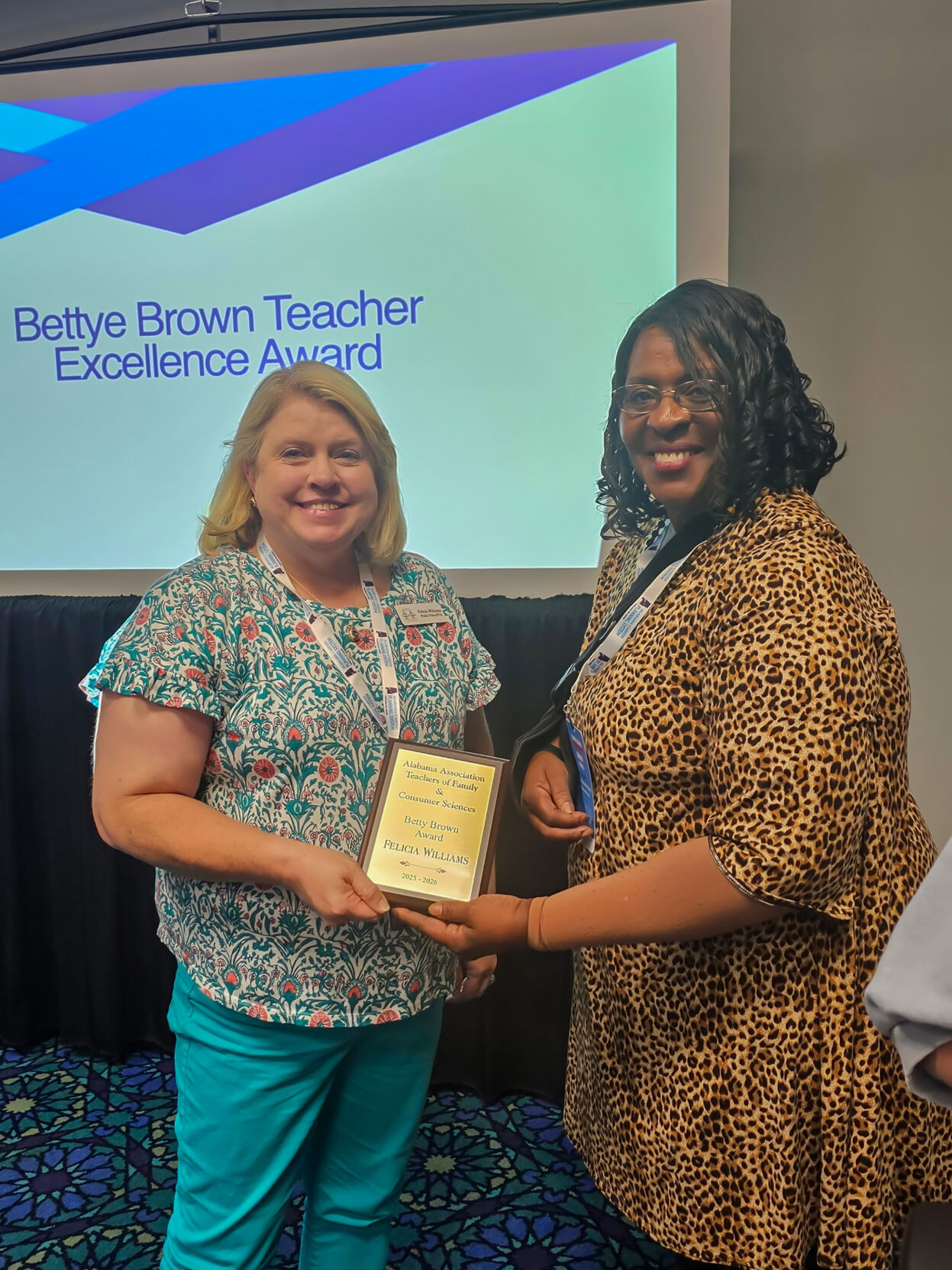 Horseshoe Bend teacher receives state recognition