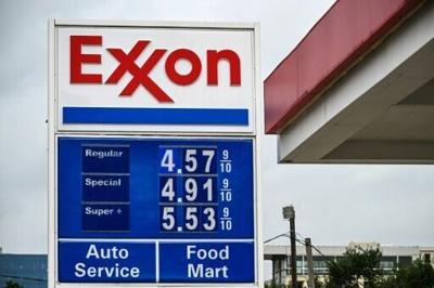 US economic growth bounced in the first quarter, boosted by investments, but consumers are beginning to show signs of fatigue as energy costs surge