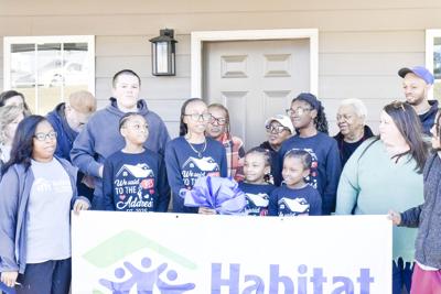 010325HabitatforHumanityHouseDedication.jpg