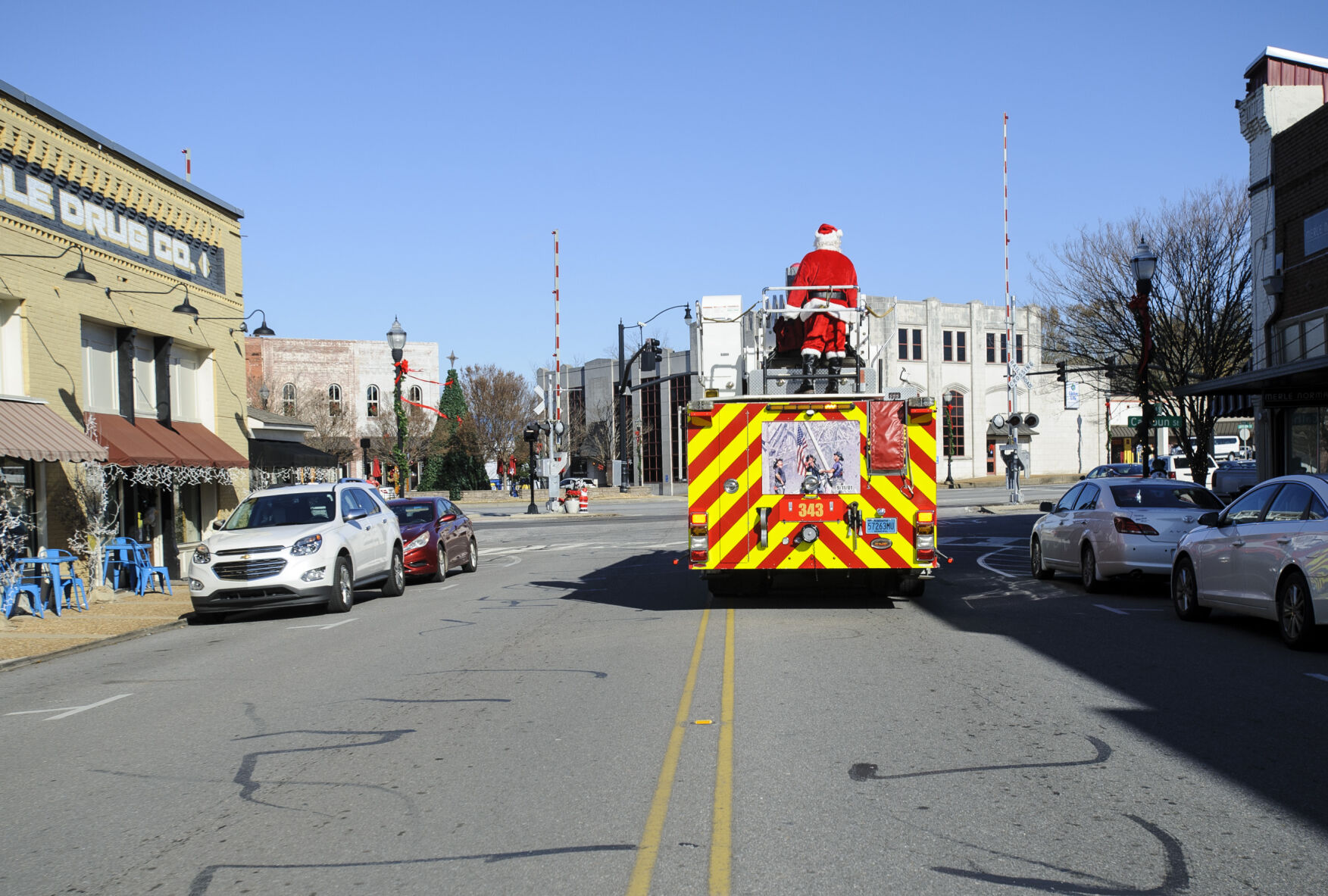 PHOTOS: Santa visits Alexander City