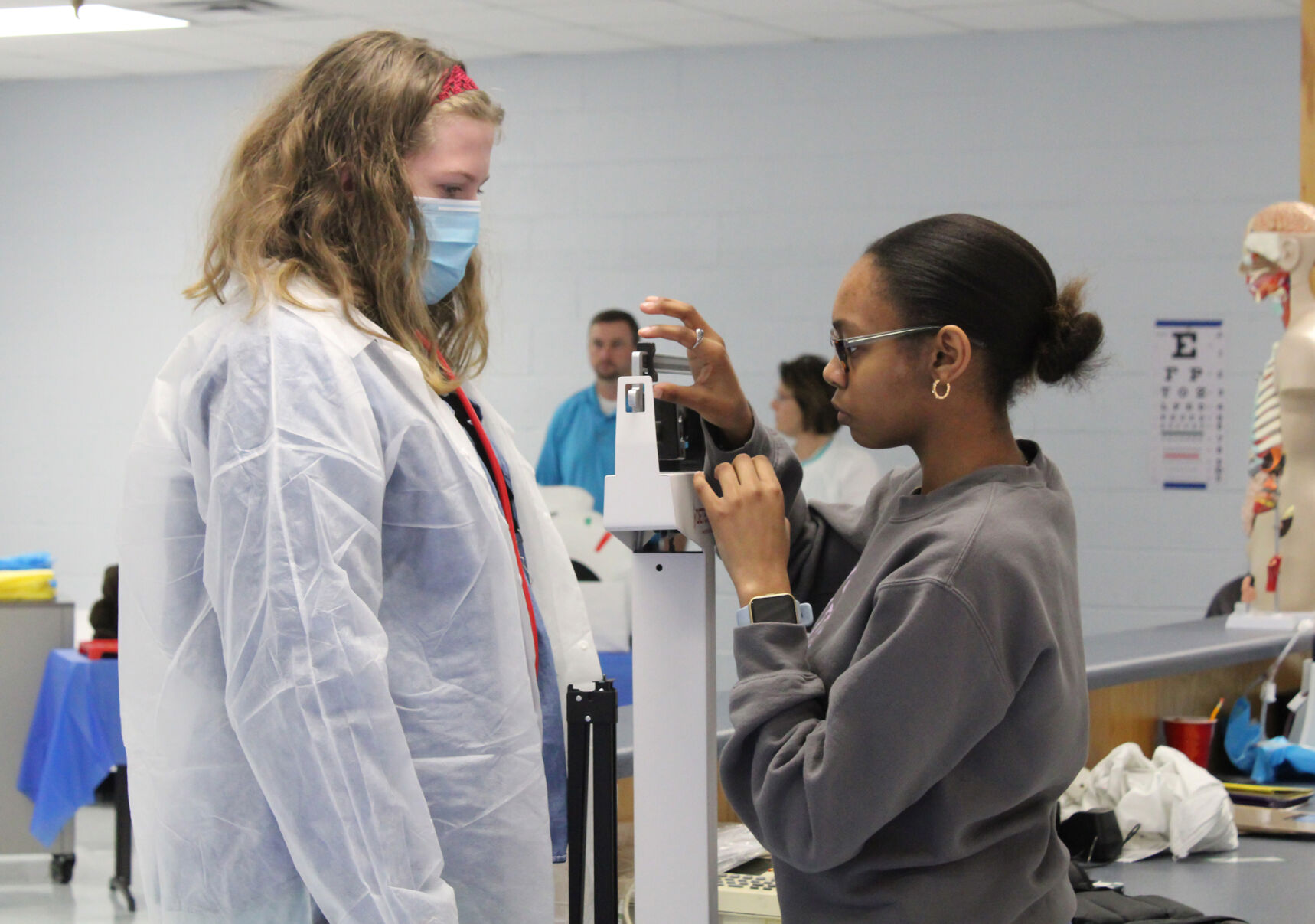 Edward Bell students host Teddy Bear Clinic