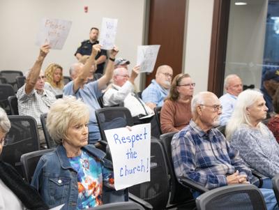 City council votes to sell Bud Porch Center