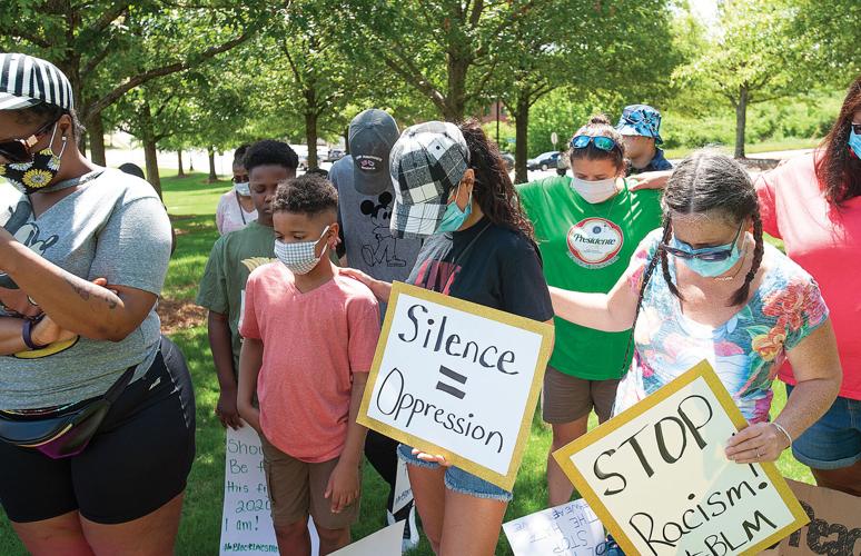 Diverse crowd unifies to protest racism, urges continued conversation at protest in Alexander City