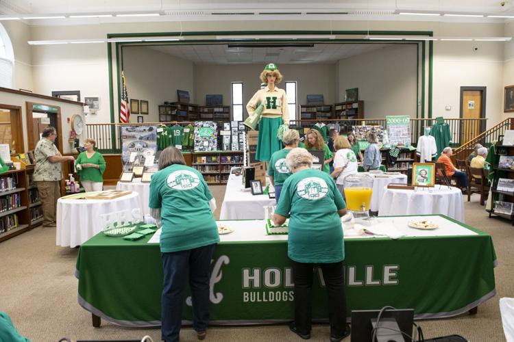 PHOTOS: Holtville High School alumni tea