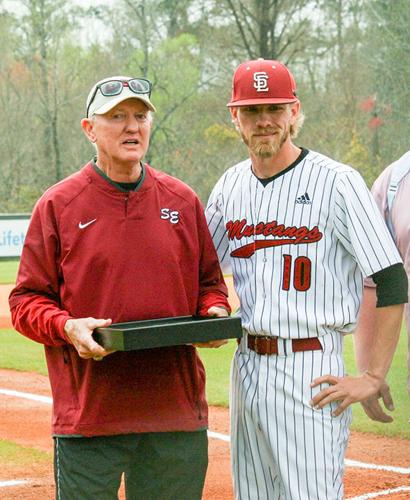 Mustangs retire No. 14 in honor of Furlow