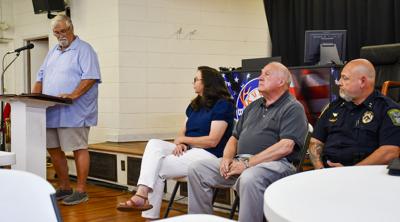 091926 district 6 town hall.jpg