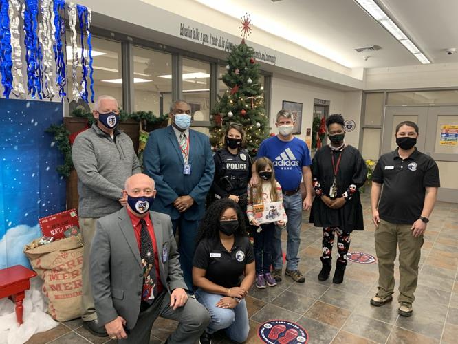 ARIS student wins STEM essay contest