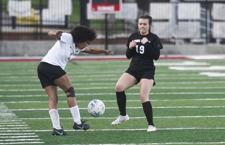 SE at EC girls 26.jpg