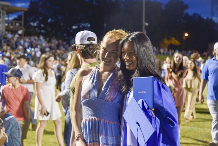 052726RHSGRAD39.jpg