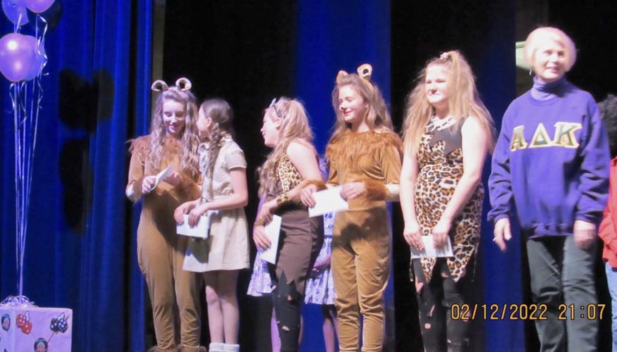 ‘Puttin’ on the Past’ Wetumpka Middle School students hold annual lip sync competition