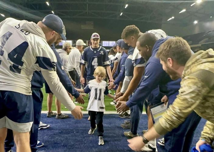 Chapeau will mark the honor with a visit to the Archer Foundation’s Dallas headquarters, where he will present Rudolph Foods’ donation of $25,000 generated by fan shares of Crunch Time Hero® Instagram posts throughout the season. He will also join PorkR...