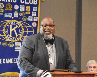 Thomas shares school’s journey to improvement