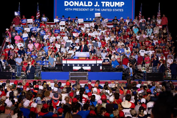 Photos:Trump hosts rally in Cullman