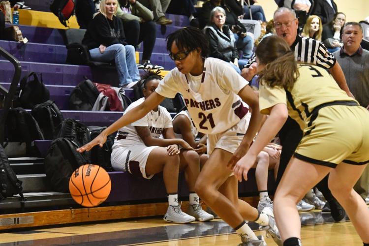 PHOTOS: Wetumpka girls defeat Elmore County, 46-41