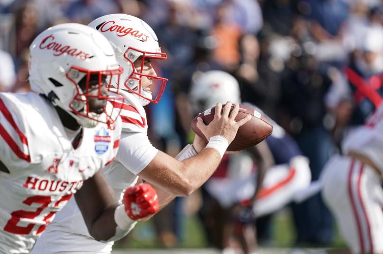 PHOTOS: Auburn and Houston duke it out at the Birmingham Bowl