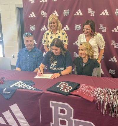 051626-brhs dance signing.jpg
