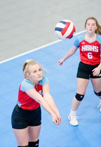 PHOTOS: Horseshoe Bend Competes in Super Regional Volleyball Tournament